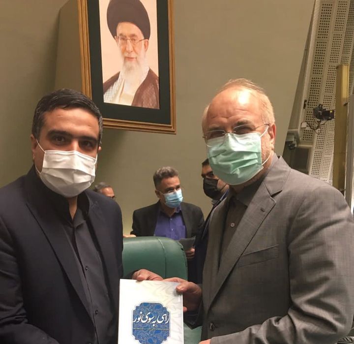 معرفي دو كتاب ارزشمند كه دو چهره فرهيخته ديار قاينات نويسنده آن هستند